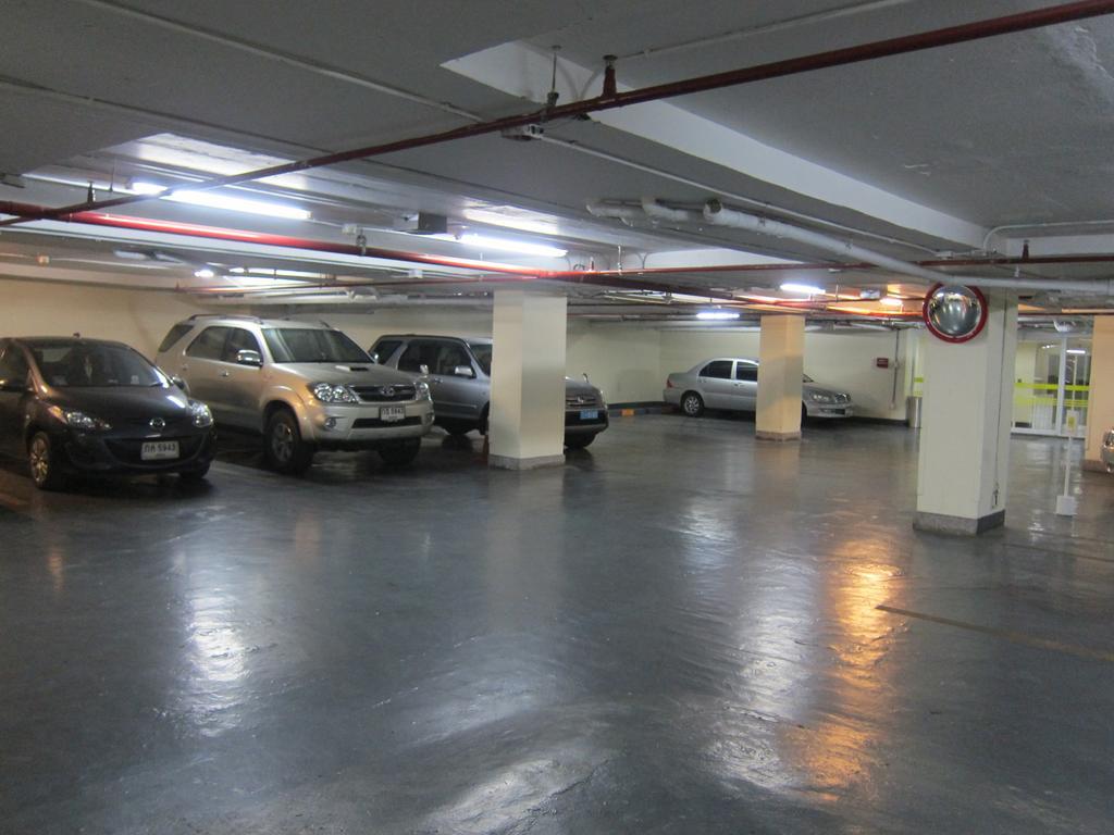 Lohas Residences Sukhumvit 2 Bangkok Bagian luar foto