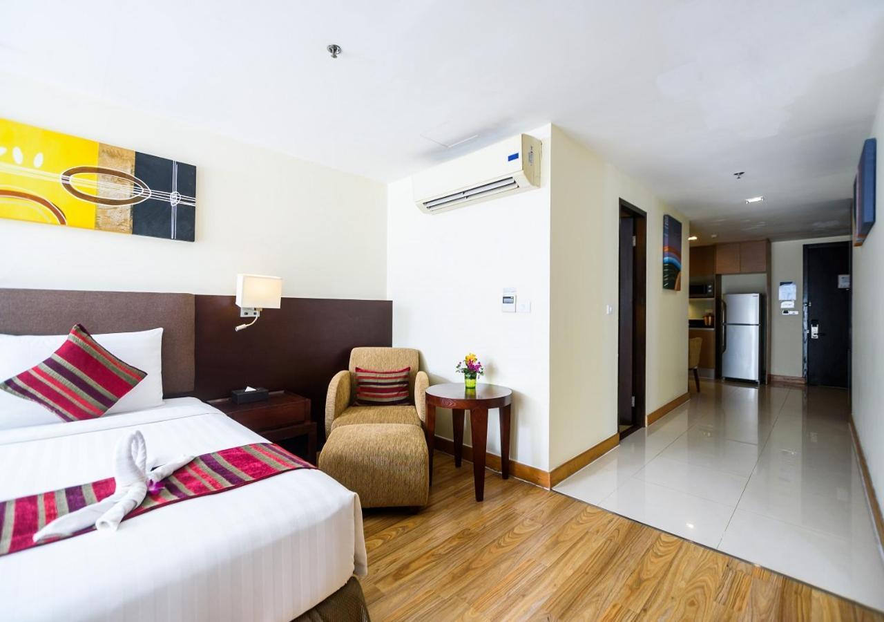 Lohas Residences Sukhumvit 2 Bangkok Bagian luar foto
